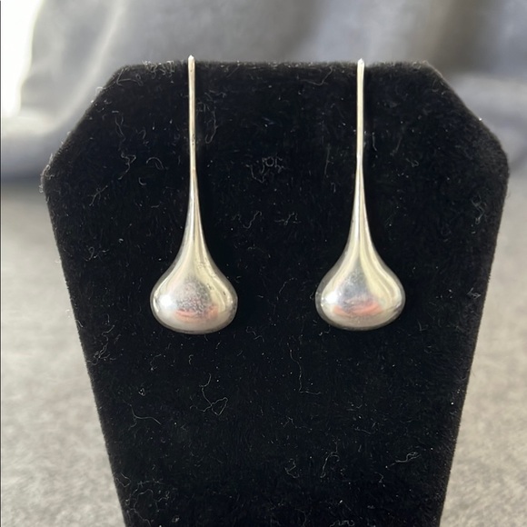 Jewelry - Sterling Drop Earrings
